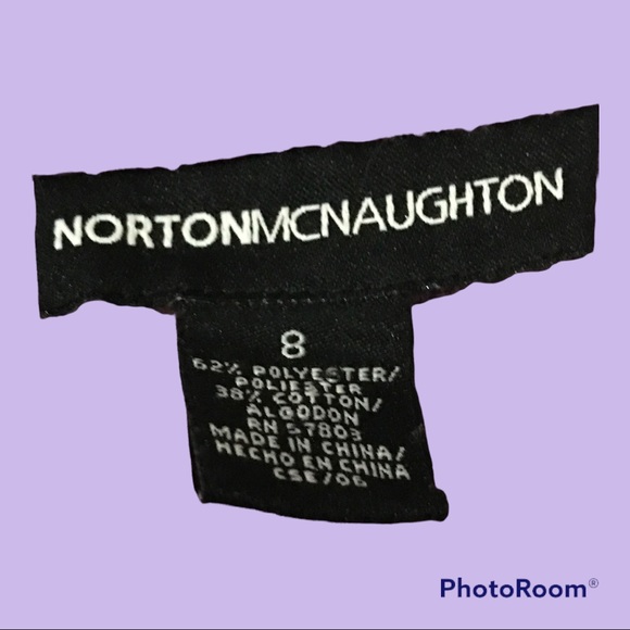 Beautiful lavender blazer with pockets! Gently worn, excellent condition. - Picture 3 of 3